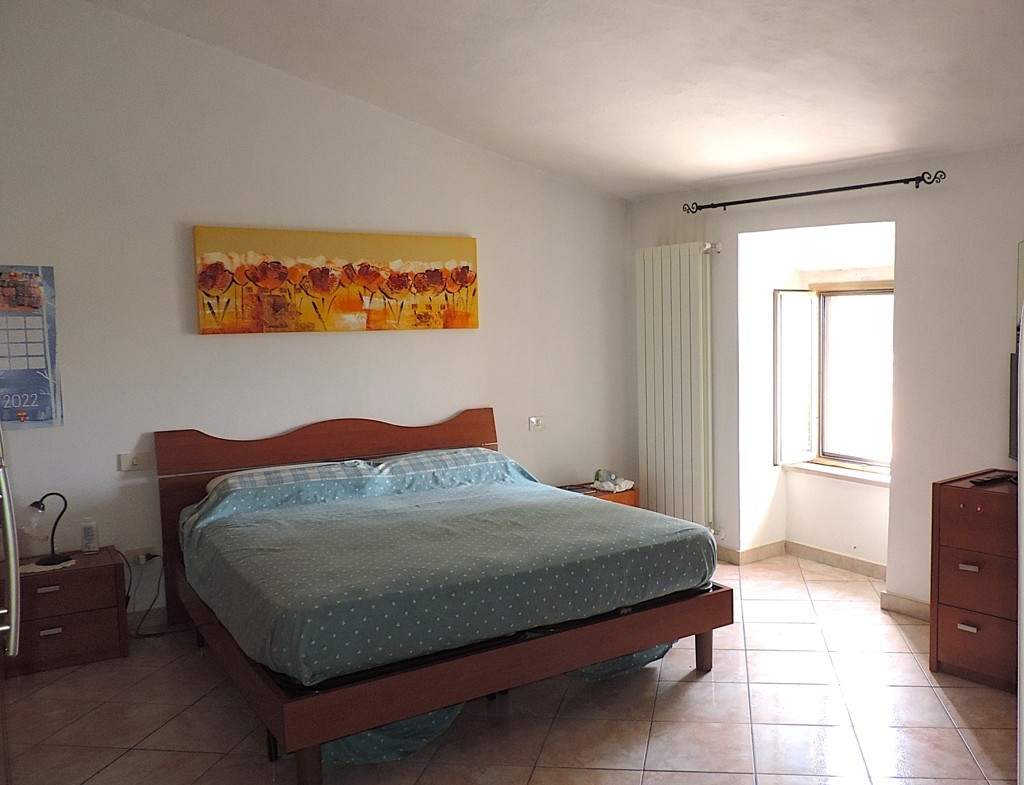 Volterra – Appartamento in campagna con giardino privato, garage