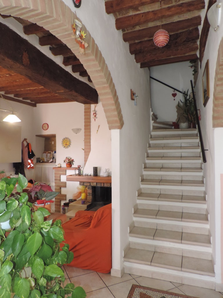 DSCN9981 (FILEminimizer) Volterra – Appartamento in campagna con giardino privato, garage